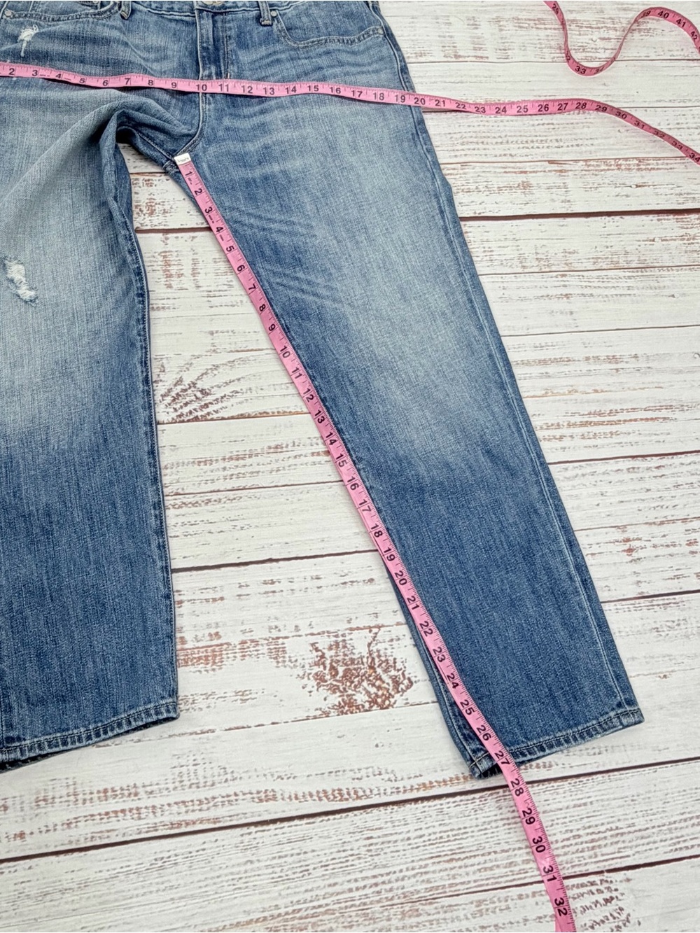 GAP Women’s Size 29 Sexy Boyfriend Durham Wash Distressed Ankle Crop Jeans - Picture 11 of 13